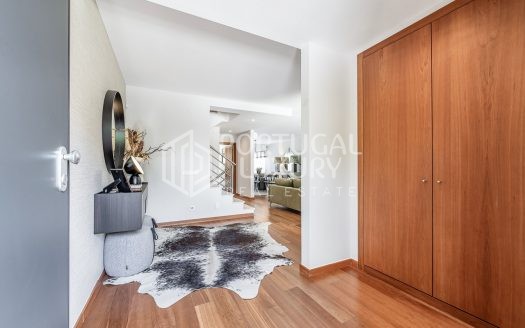 FOUR-BEDROOM SEMI-DETACHED HOUSE WITH ROOFTOP IN ALCOCHETE