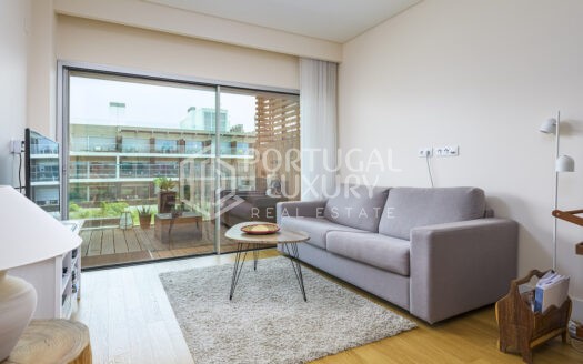 APARTAMENTO T2 COM AMPLO TERRAÇO NA PRAIA DO SAL